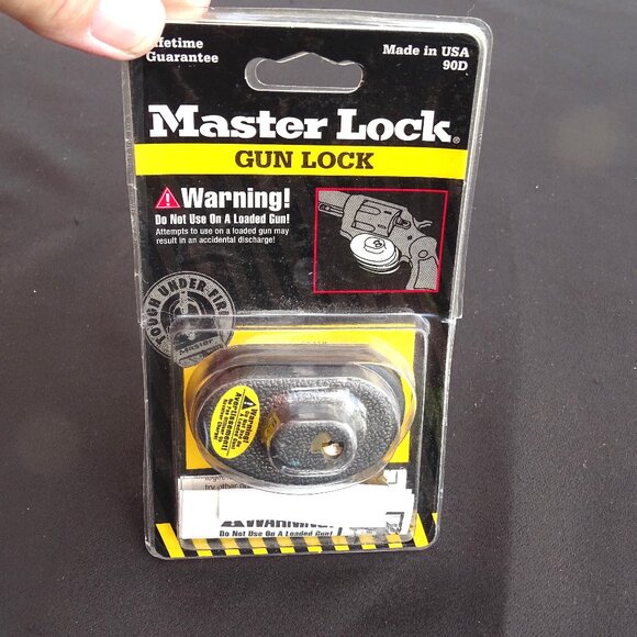 Masterlock Other - Master Lock Gun Trigger Lock 90D Handgun Safety Device New in Package